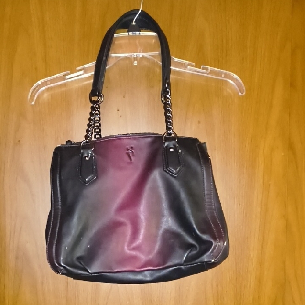 SIMPLY VERA Vera Wang Black and Burgundy Handbag